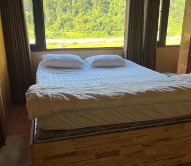Mu Cang Chai Hotel | Homestay Hoà Thảo - Bus ,Trek & motorbike