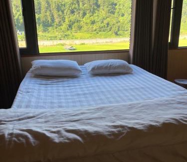 Mu Cang Chai Hotel | Homestay Hoà Thảo - Bus ,Trek & motorbike