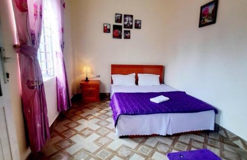 Co To Hotel | Homestay Huy Hùng