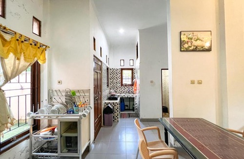 Sinduharjo House | Homestay Jogja Jakal 3 Dekat UGM by Simply Homy