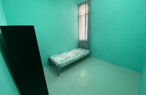 Kulim House | Homestay Kulim Square For Musliim Only