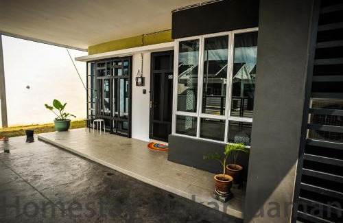 Kepala Batas House | homestay mekar idaman