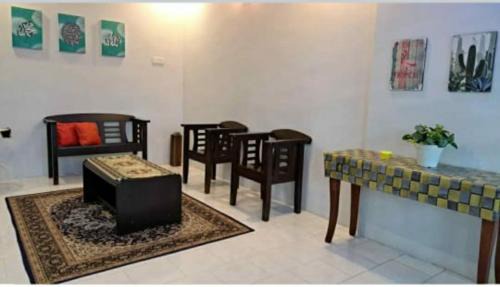 Kampung Keladi House | Homestay Mukhriz