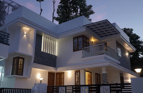 Kalady House | Homestay Nedumbassery - Full furnished 6BHK.10mins from Cochin Airport