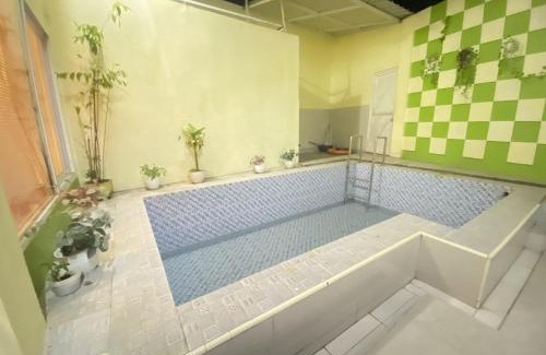 Polewali Mandar Hotel | Homestay RN near Taman Bambu Runcing Polewali Mitra RedDoorz