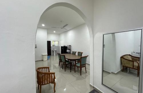 Muar House | Homestay Taman Laksamana, Muar