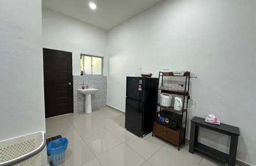 Muar House | Homestay Taman Laksamana, Muar