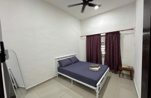 Muar House | Homestay Taman Laksamana, Muar