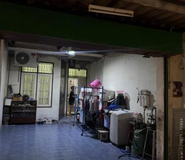 Anusawari Apartment | Homestay