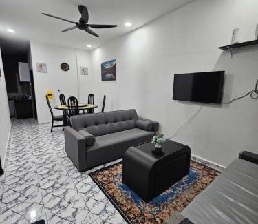 Kampung Pondok House | Homestay Una Kangar