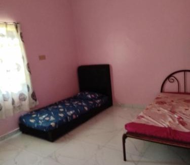 Larut Villa | Homestay Usrati
