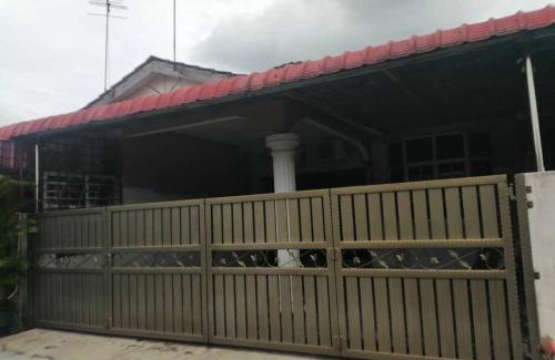 Teluk Intan House | HomestayMuslim Di Teluk Intan
