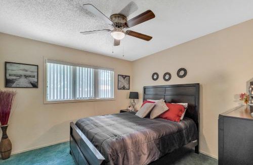 Lubbock House | Homestead House - In Shadow Hills Golf Course Division Home