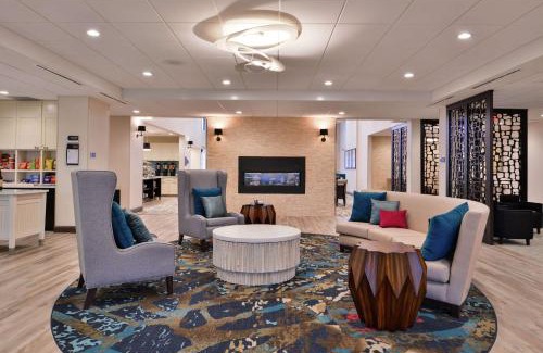 Des Moines Hotel | Homewood Suites Des Moines Airport