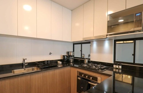 Petit Jean Ocharan Apartment | Homey 3BR with Balcony in the Heart of Miraflores