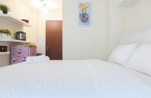 Jakarta Apartment | Homey and Comfy Studio at Tifolia Apartment By Travelio
