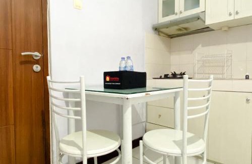 Bekasi Timur Apartment | Homey and Cozy Living 2BR Lagoon Bekasi Town Square Apartment By Travelio