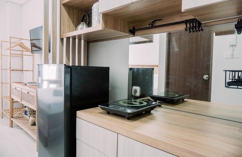 Ciputat Apartment | Homey And Enjoy Living Studio Transpark Bintaro Apartment