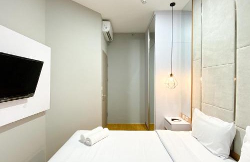 Cikarang Apartment | Homey and Minimalist 1BR Vasanta Innopark Apartment By Travelio