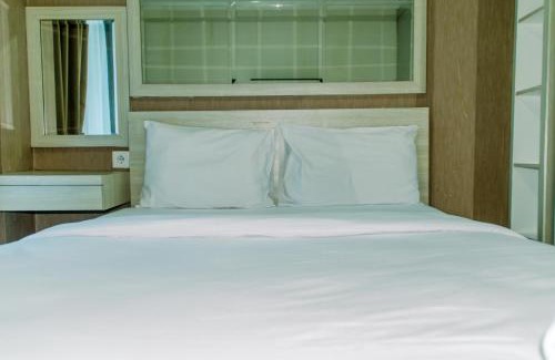 Kayu Putih Apartment | Homey and Warm Studio Room at Tifolia Apartment By Travelio