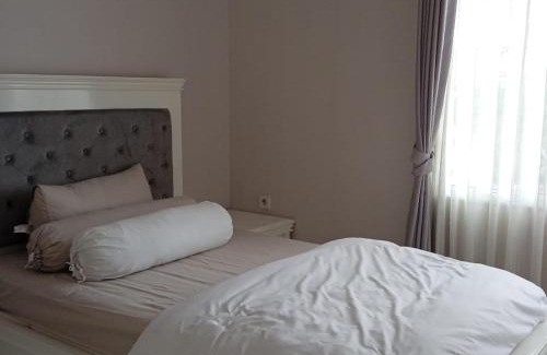 Bandung Apartment | Homey Cozy 3 Bedrooms Apt By Barokah