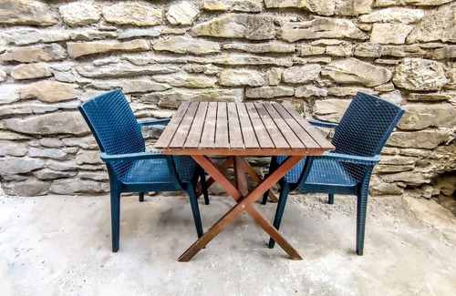 Monnetier-Mornex Apartment | Homey Ethan - Free parking/Private patio/Wifi