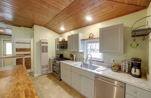 Alto Cottage | Homey Lakefront Escape w/Boat Dock, Fire Pit