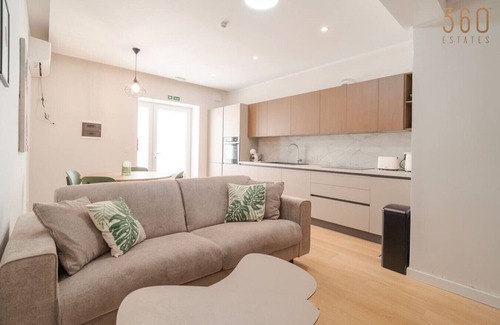 Il-Balluta Apartment | Homey Maisonette near Bay & St. Julian’s Hotspots