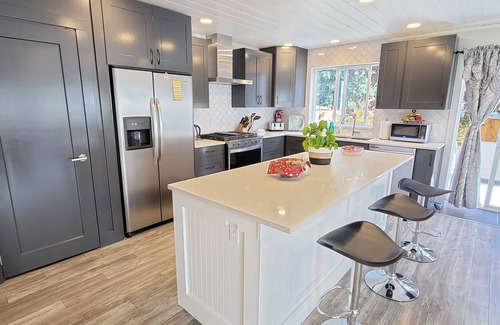 West Sechelt House | Homey Place in Sechelt , close to town and beaches