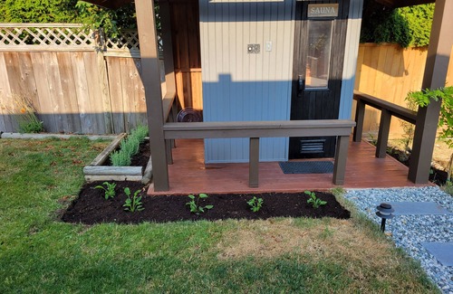 West Sechelt House | Homey Place in Sechelt , close to town and beaches