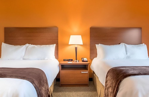 Berwick Hotel | Homey Space w/Kitchen Near Ankeny Art Center & Cascade Falls Aquatic Center