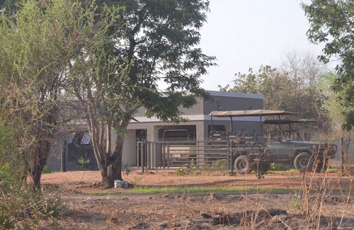 Chipata House | Homz Cottage - Mfuwe, Zambia on the gateway into the South Lunagwa National Park