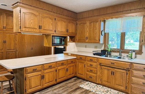 Millersburg House | Honey Run King Suite ~between Millersburg & Berlin