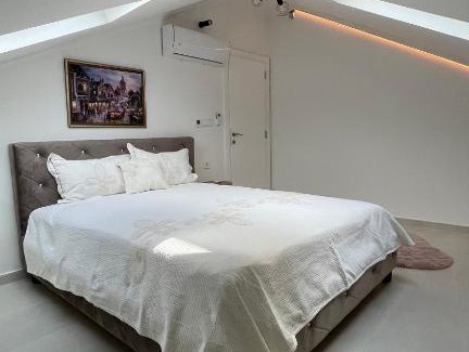 Bar Apartment | Honeymoon Apartman