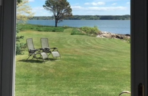 Pleasant Point Cottage | Honeymoon Cottage (pet-friendly)