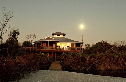 Placida Cottage | Honeymoon or Anniversary getaway beachfront with bay dock!