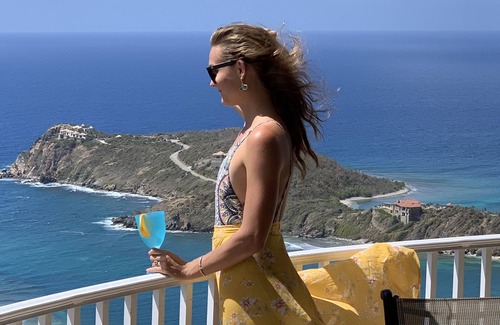 Fish Bay Apartment | Honeymoon/Romantic Private Suite with Ocean View & Pool; Over 150 5 Star Reviews