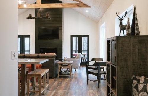 Primrose House | Honeysuckle Bridge Cabin