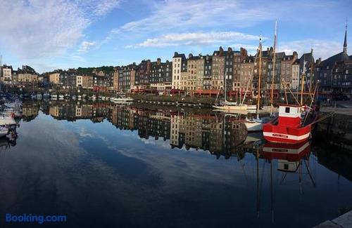 Honfleur Apartment | Honfleur location