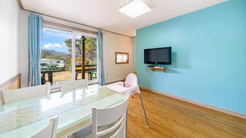 Seo House | Hongcheon byeolkaem kidspulbilla