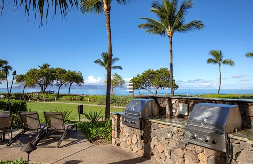 Honokowai Condo | Honua Kai Hokulani Collection by KBM - 2 Units on same floor (201/204)