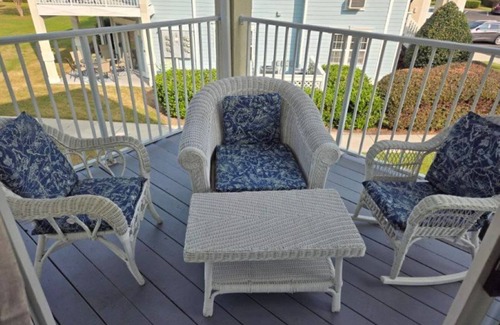 Calabash Condo | Hook Line & Sinker - Tee up and relax at our cozy 2 bedroom 2 bath condo.
