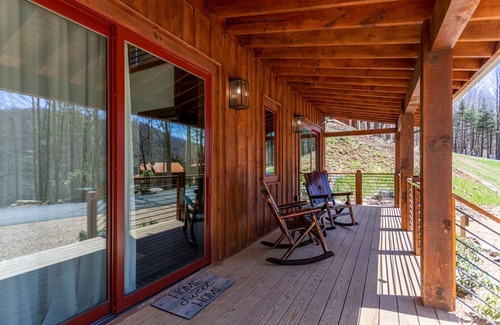 Banner Elk Cabin | Hook, Wine, and Sinker - pet friendly Fish Camp home with Eagles Nest amenities