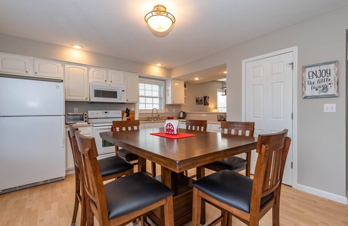 Bloomington House | Hoosier Happiness, Too! *3 Bedroom Suites*