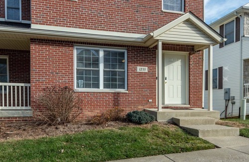Bloomington House | Hoosier Happiness, Too! *3 Bedroom Suites*