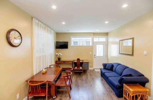 Regional District of Nanaimo Apartment | Hope's Happy Suite