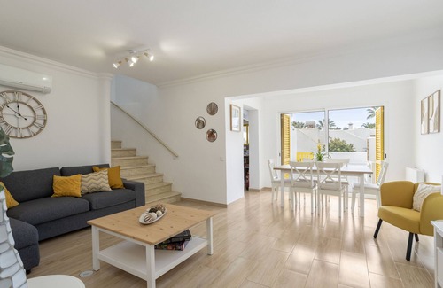 Aldeia do Golfe Ski Chalet | Hopstays - Vilamoura Aldeia do Golfe C3