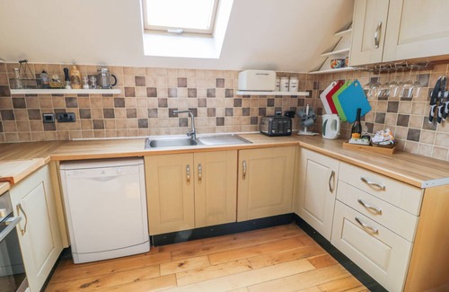 Tanygrisiau Cottage | HOREB CHAPEL HOUSE, pet friendly, with open fire in Tanygrisiau