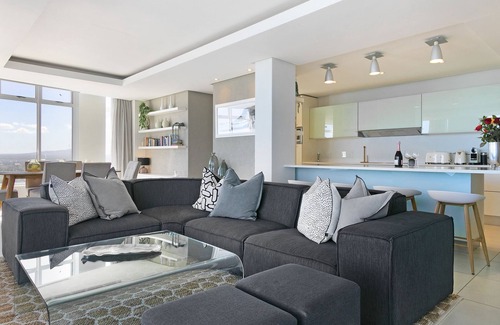 Bloubergstrand Apartment | Horizon Bay 1602 LUX Penthouse with amazing views by HMH