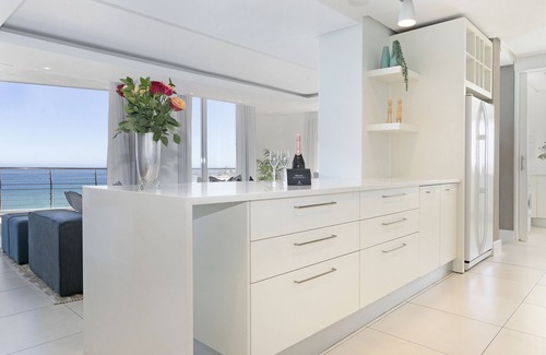 Bloubergstrand Apartment | Horizon Bay 1602 LUX Penthouse with amazing views by HMH